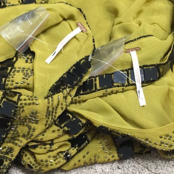 New. Speak Easy Beaded dress. Size 2. RUNS SMALL. Retails $249 - Picture 8 of 8